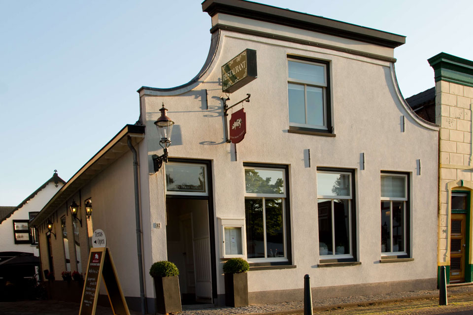 Restaurant 'In het Bonte Varken', kerkstraat 92 in Bodegraven